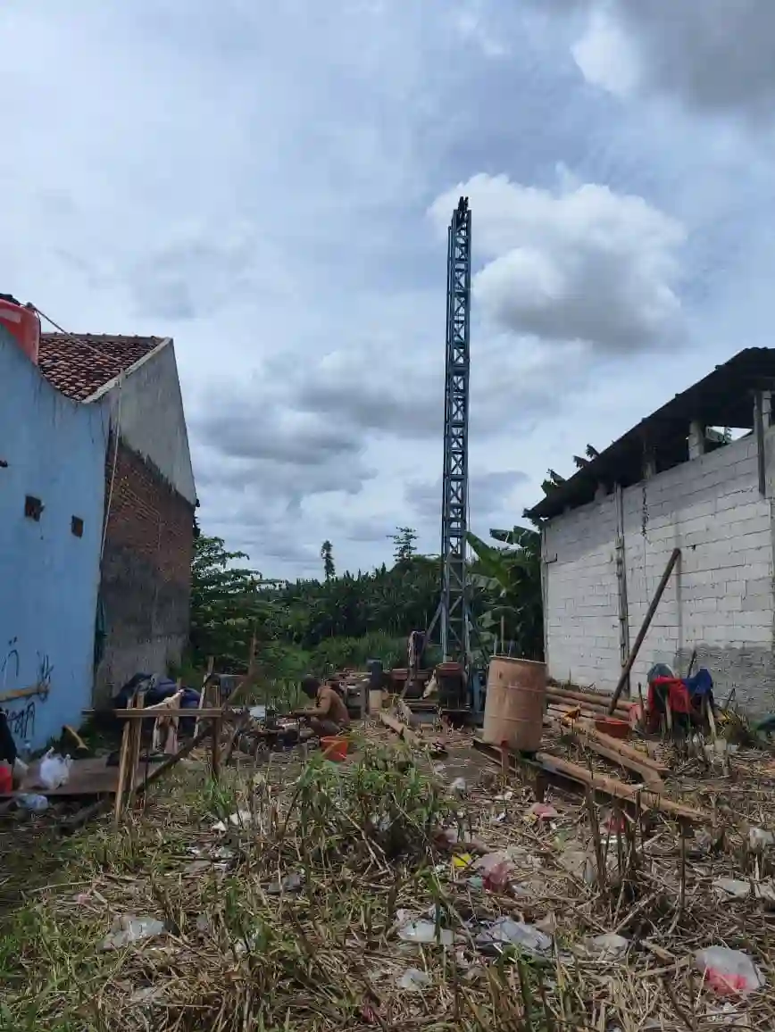 Proyek bore pile mesin mini crane di Tambun Utara, Bekasi
